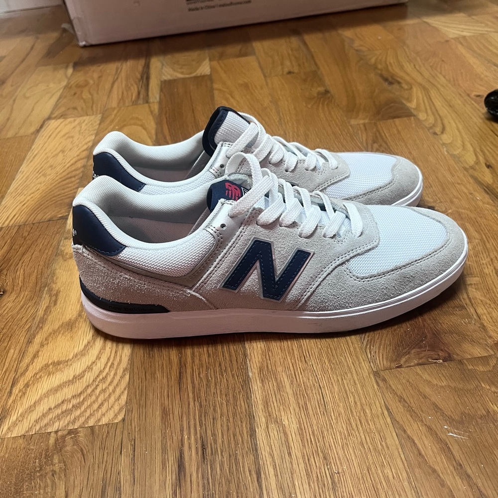 New Balance Men's White Gray Navy Low-Top Sneakers